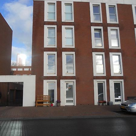 Sewdien'S Apartment Maashaven Rotterdam Ruang foto