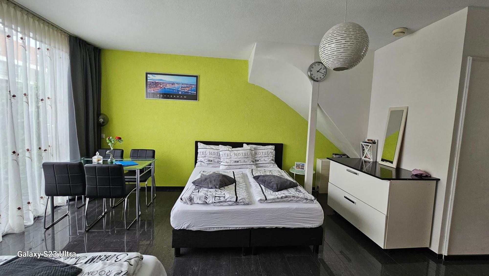 Sewdien'S Apartment Maashaven Rotterdam Bagian luar foto