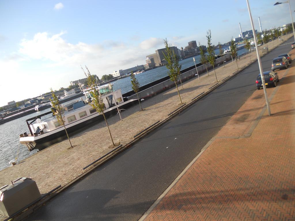 Sewdien'S Apartment Maashaven Rotterdam Ruang foto