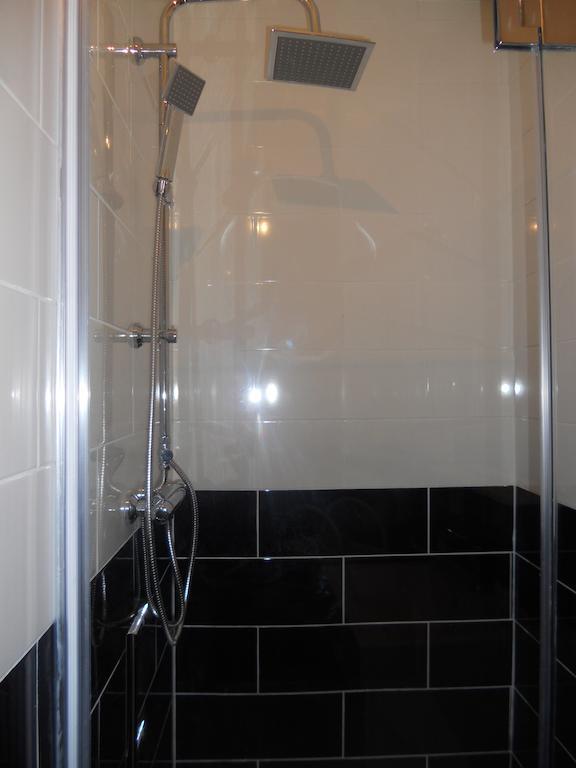 Sewdien'S Apartment Maashaven Rotterdam Ruang foto