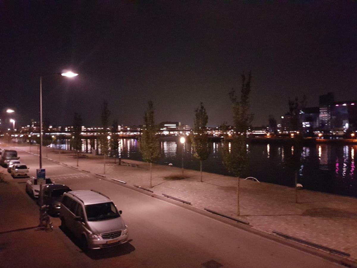 Sewdien'S Apartment Maashaven Rotterdam Bagian luar foto